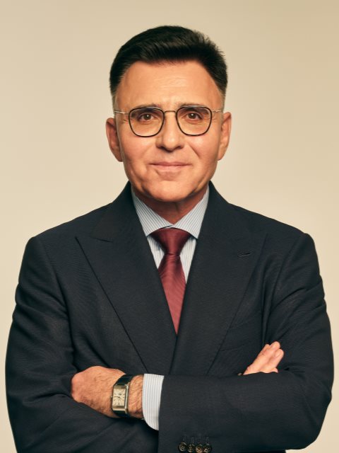 Александр Жаров