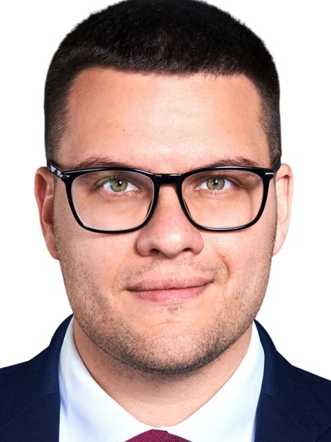 Антон Крывошлыков