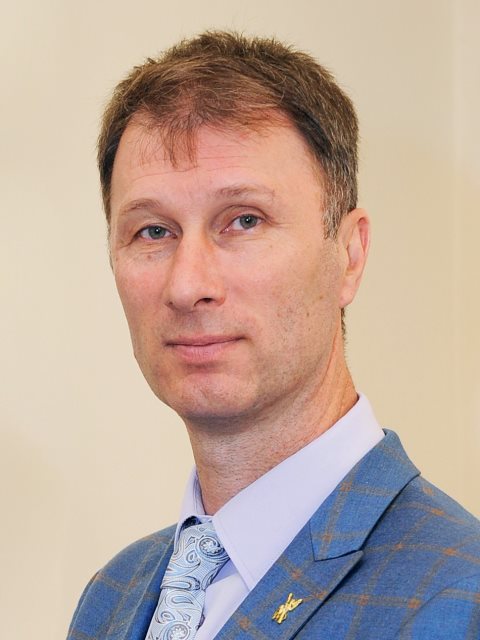 Юрий Комлев