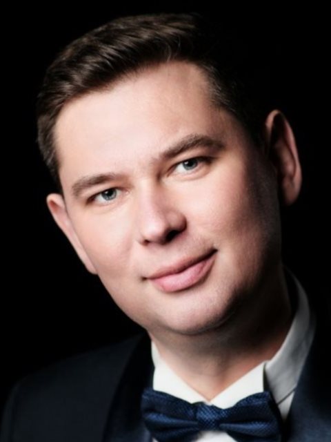 Андрей Попов